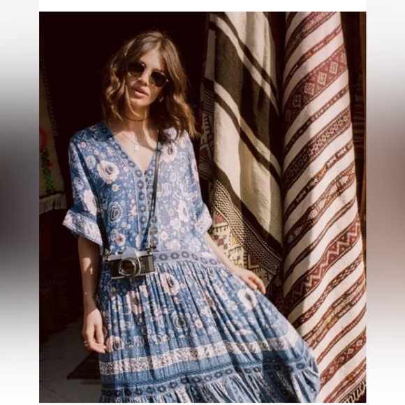 💙Spell & The Gypsy Zahara Gown size Small 💙 - Picture 4 of 15